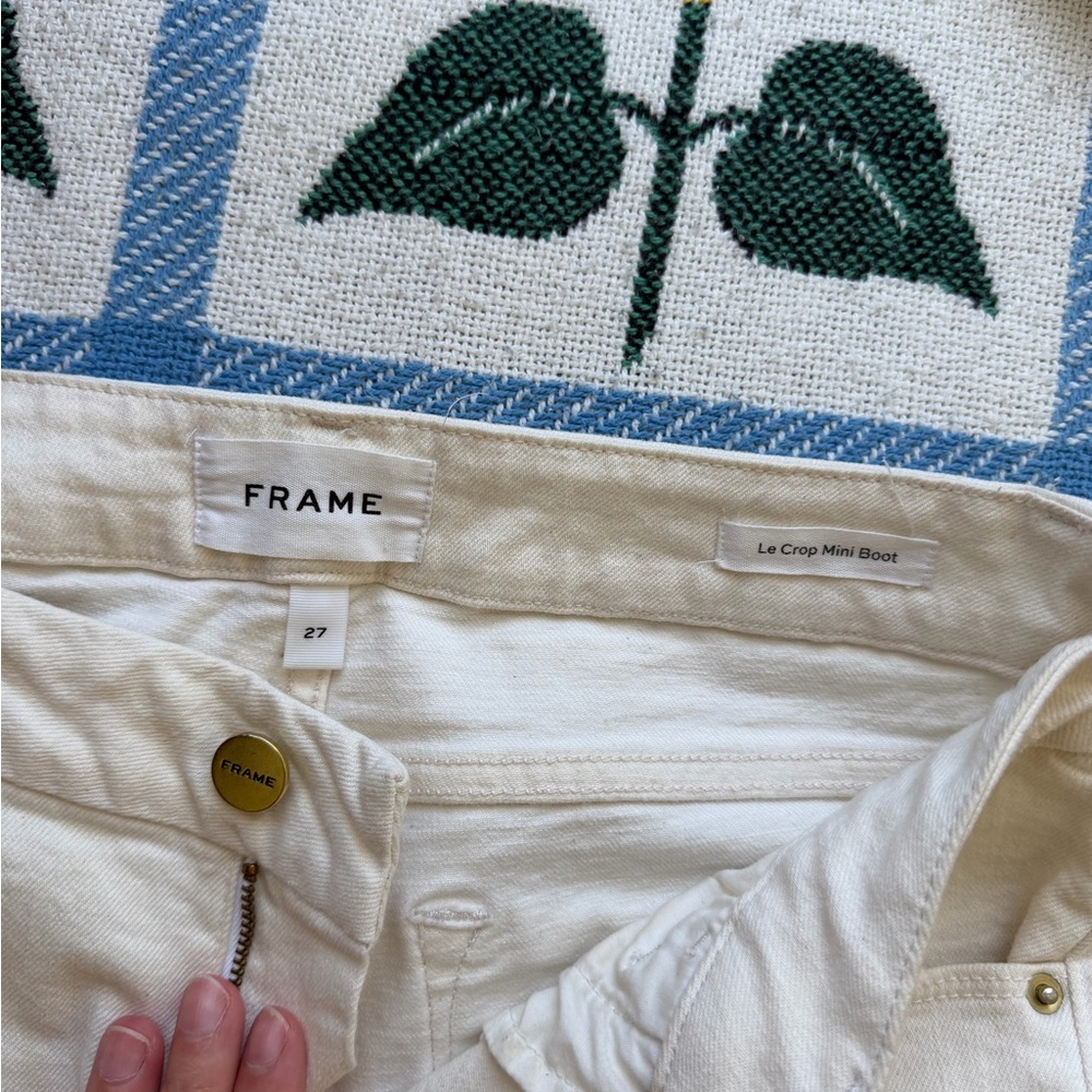 Frame Denim White Le Crop Mini Boot Jeans